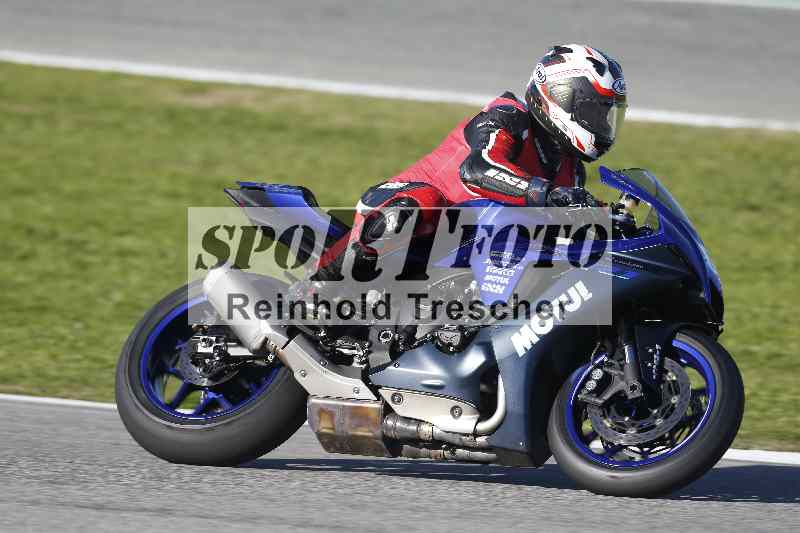 /Archiv-2025/02 28.-31.01.2025 Moto Center Thun Jerez/gruen-green/67